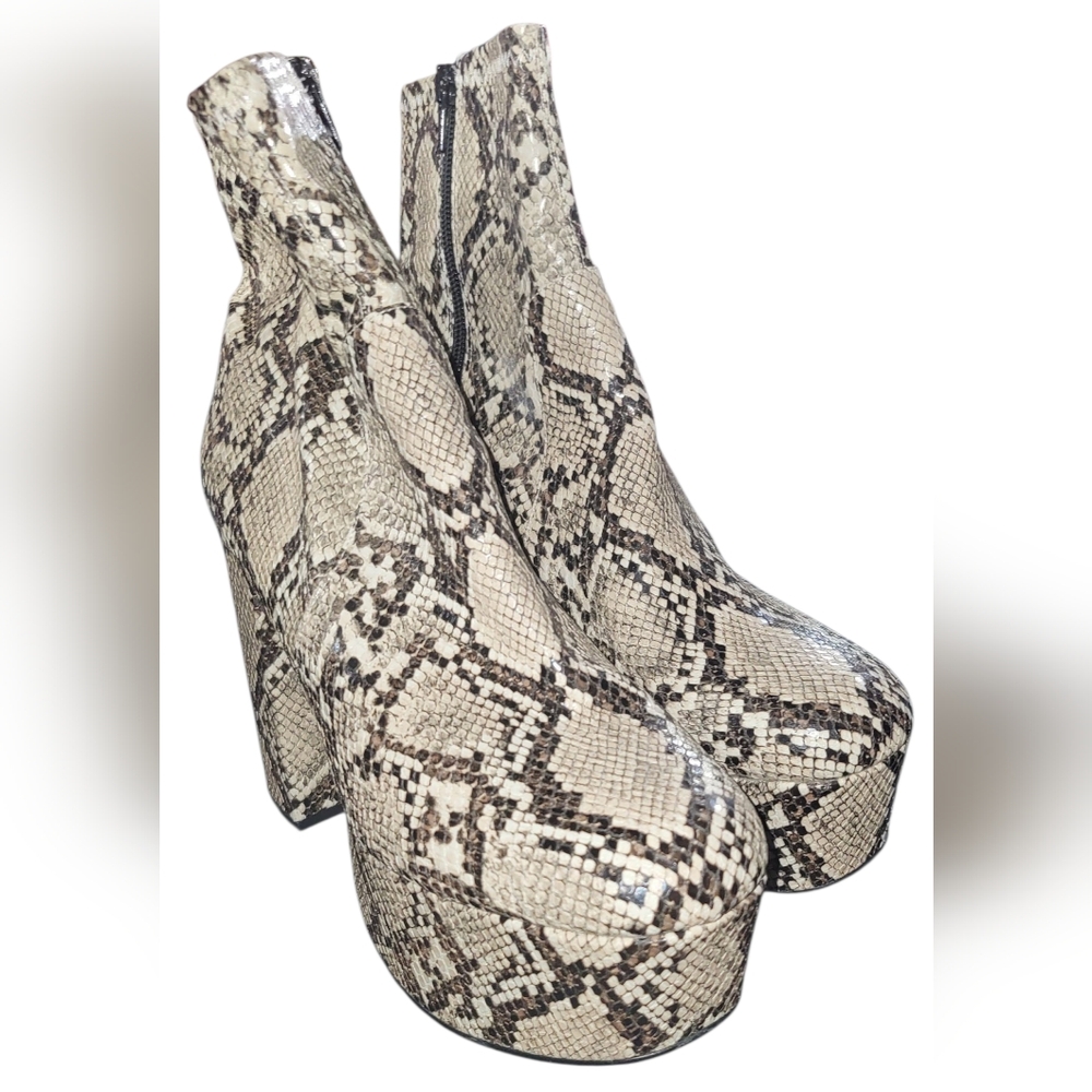 Aldo Beige Snake Print Platform Heels